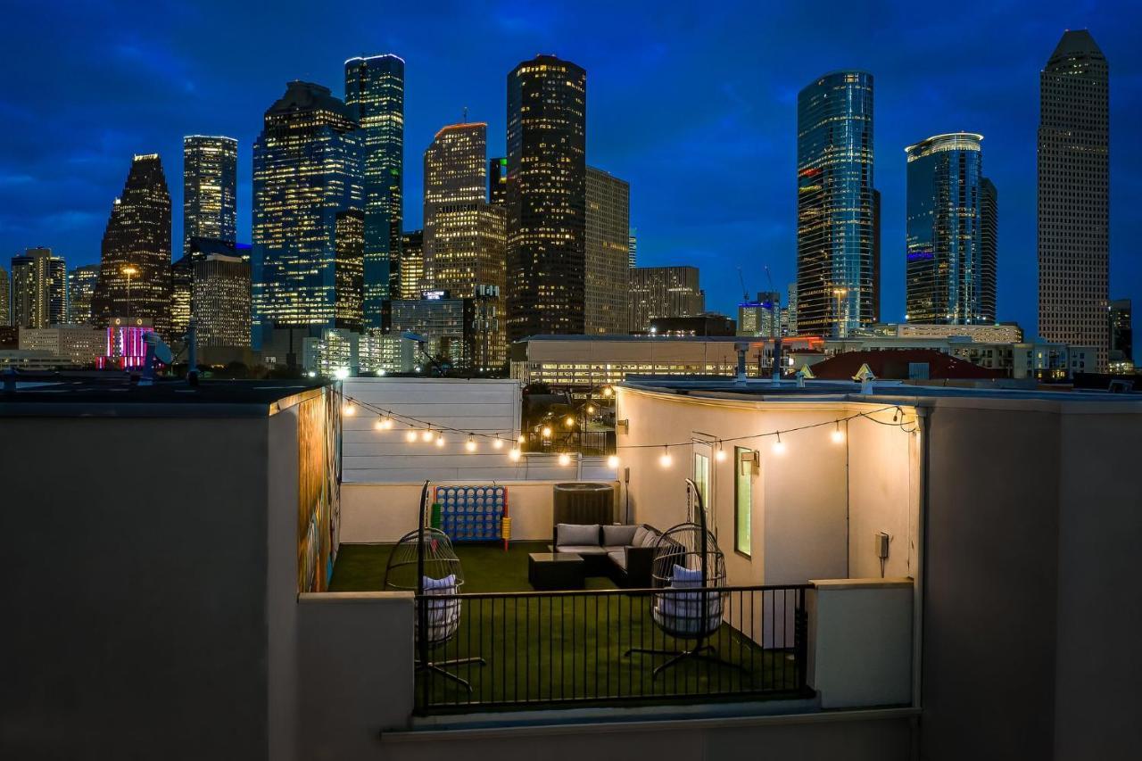 Lavish Downtown Home With Stunning Rooftop Deck Views Houston Exteriér fotografie